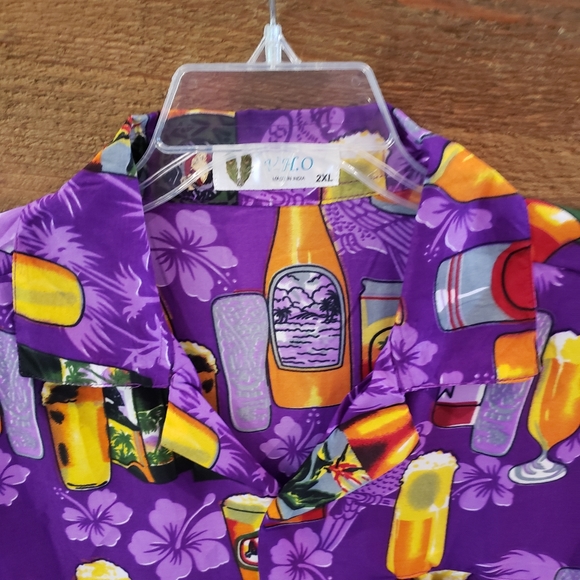 Funky Hawaiian Shirt 🍹🏖 - Picture 2 of 3